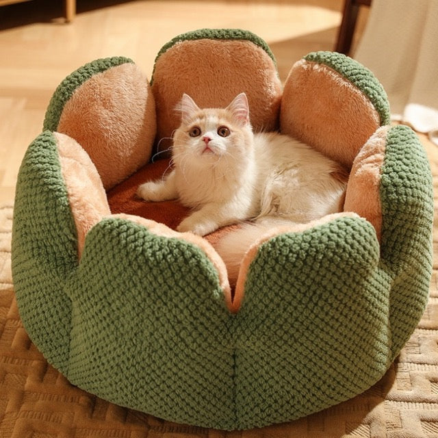 Flower-Shaped Cat Sofa Bed